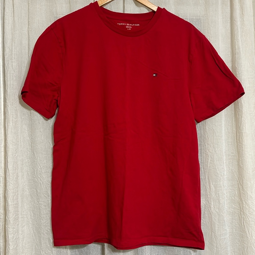 NWOT Red Tommy Hilfiger Short Sleeve T-shirt
